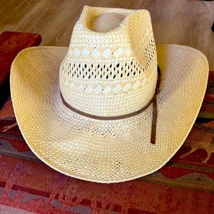 Men’s western style straw hat, Size 7 1/4.